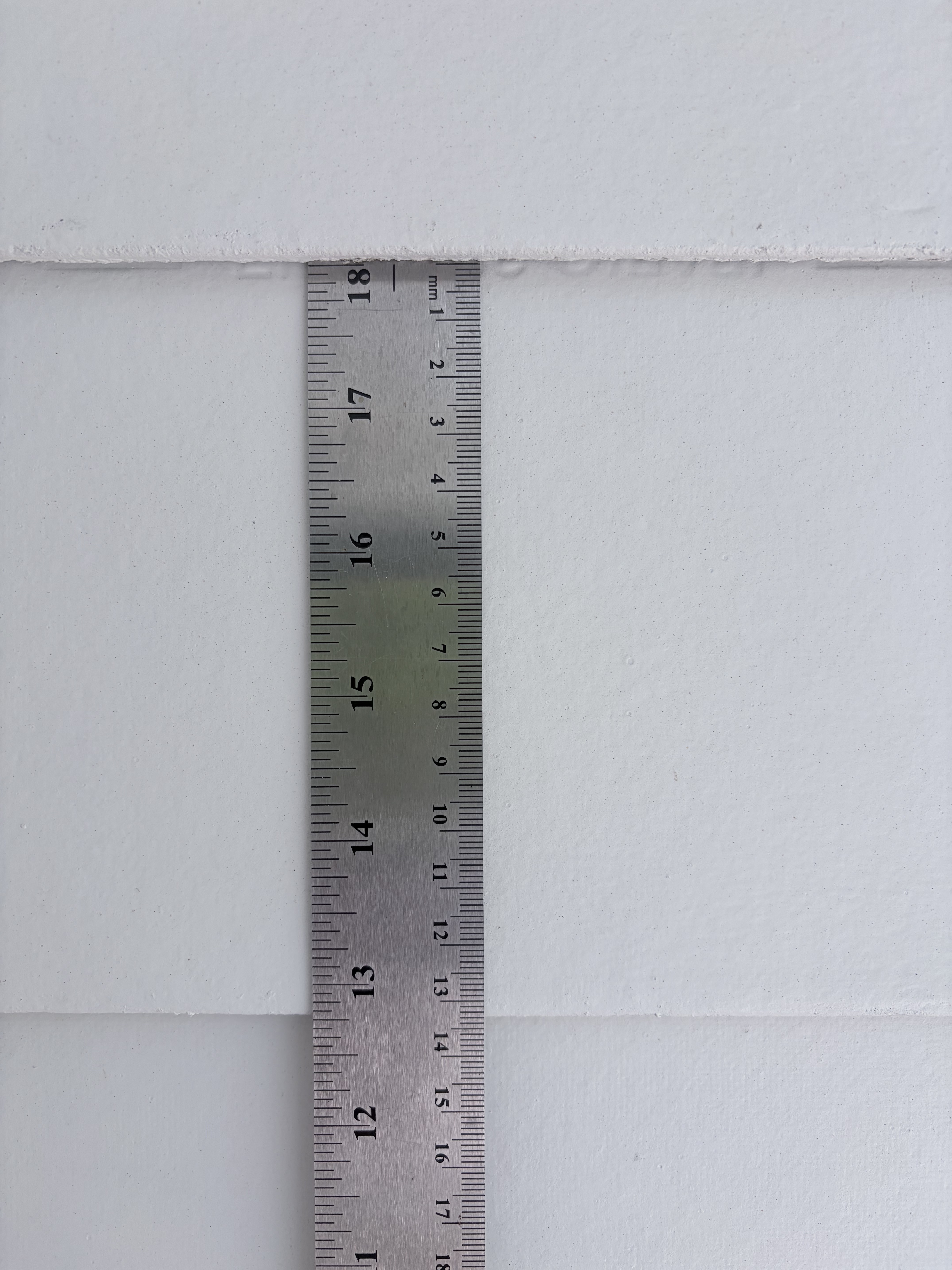 Measuring siding with a tape measure